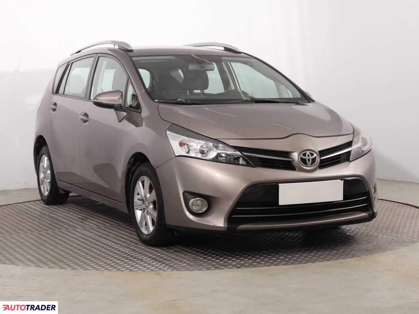 Toyota Verso 2014 1.8 144 KM