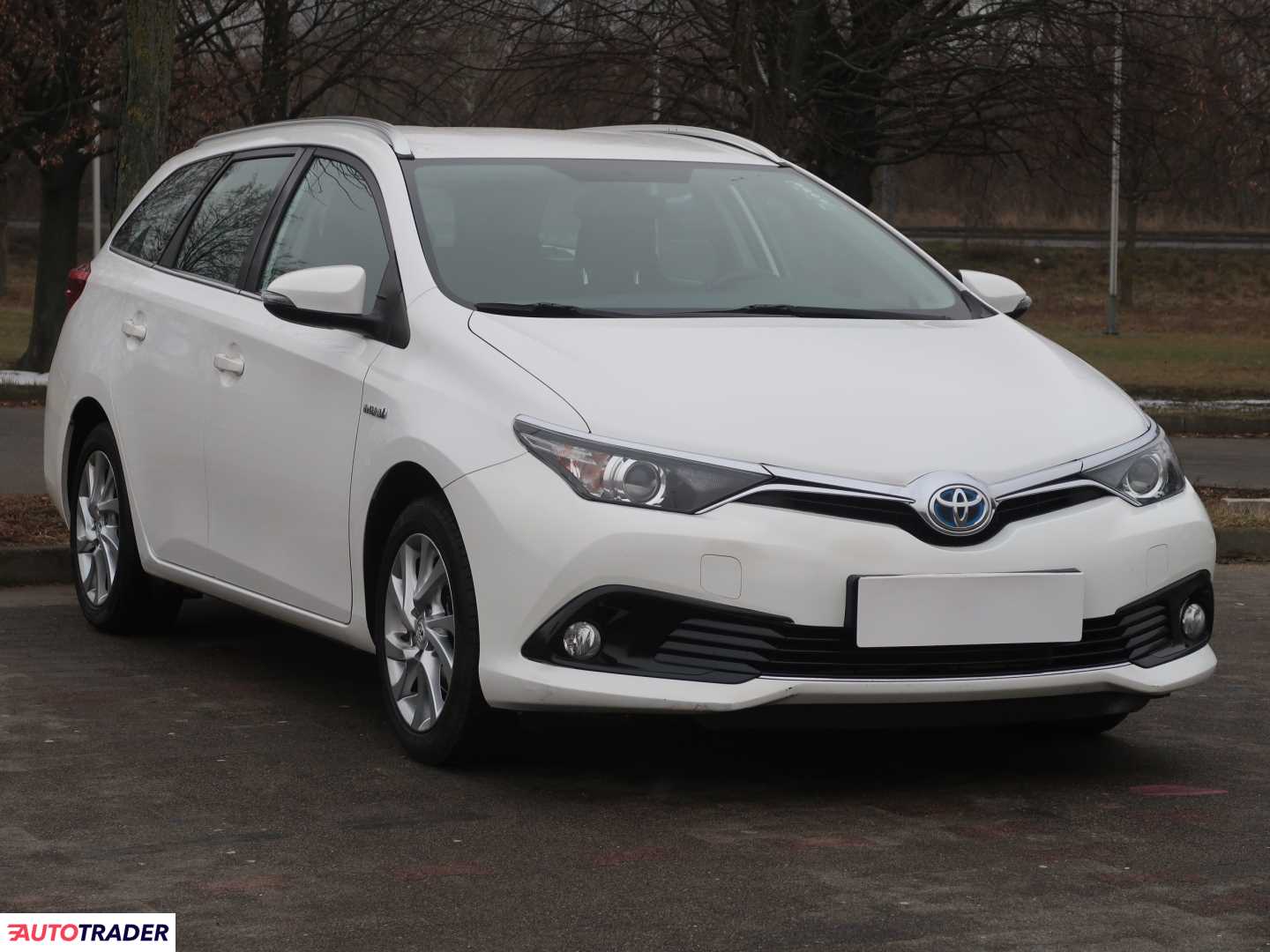 Toyota Auris 2015 1.8 134 KM