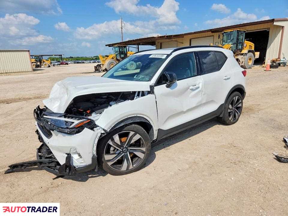 Volvo XC40 2023 2
