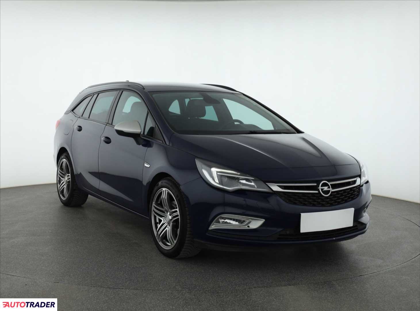 Opel Astra 1.6 108 KM 2017r. (Piaseczno)