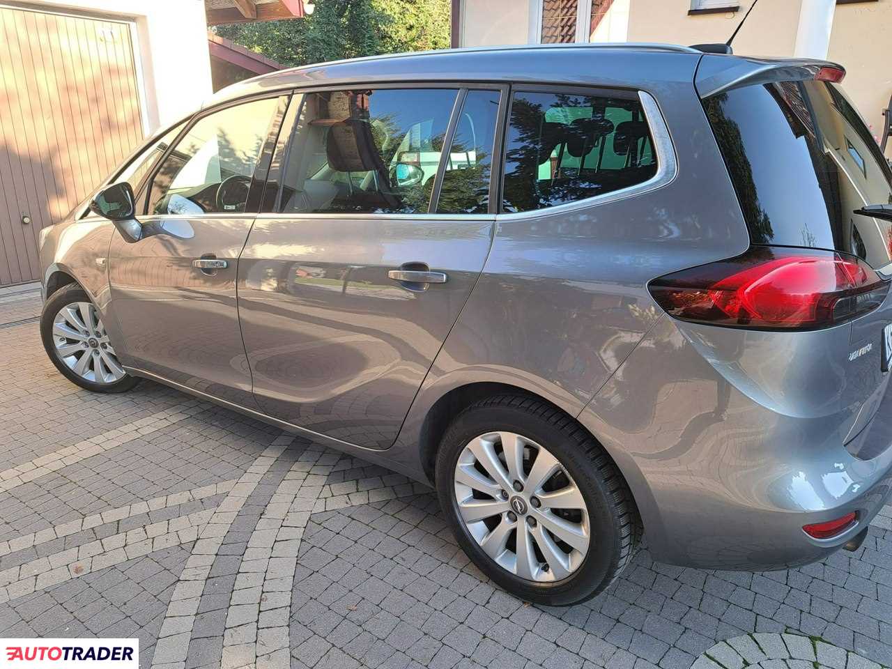 Opel Zafira 2017 1.6 170 KM Opel Zafira 2017 1.6 170 KM
