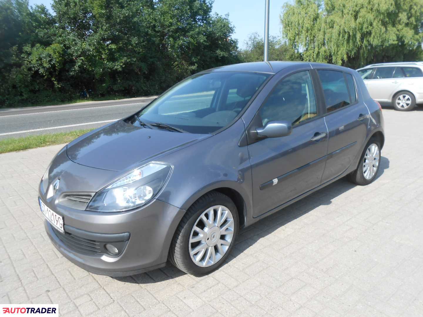 Renault Clio 2007 1.5 104 KM