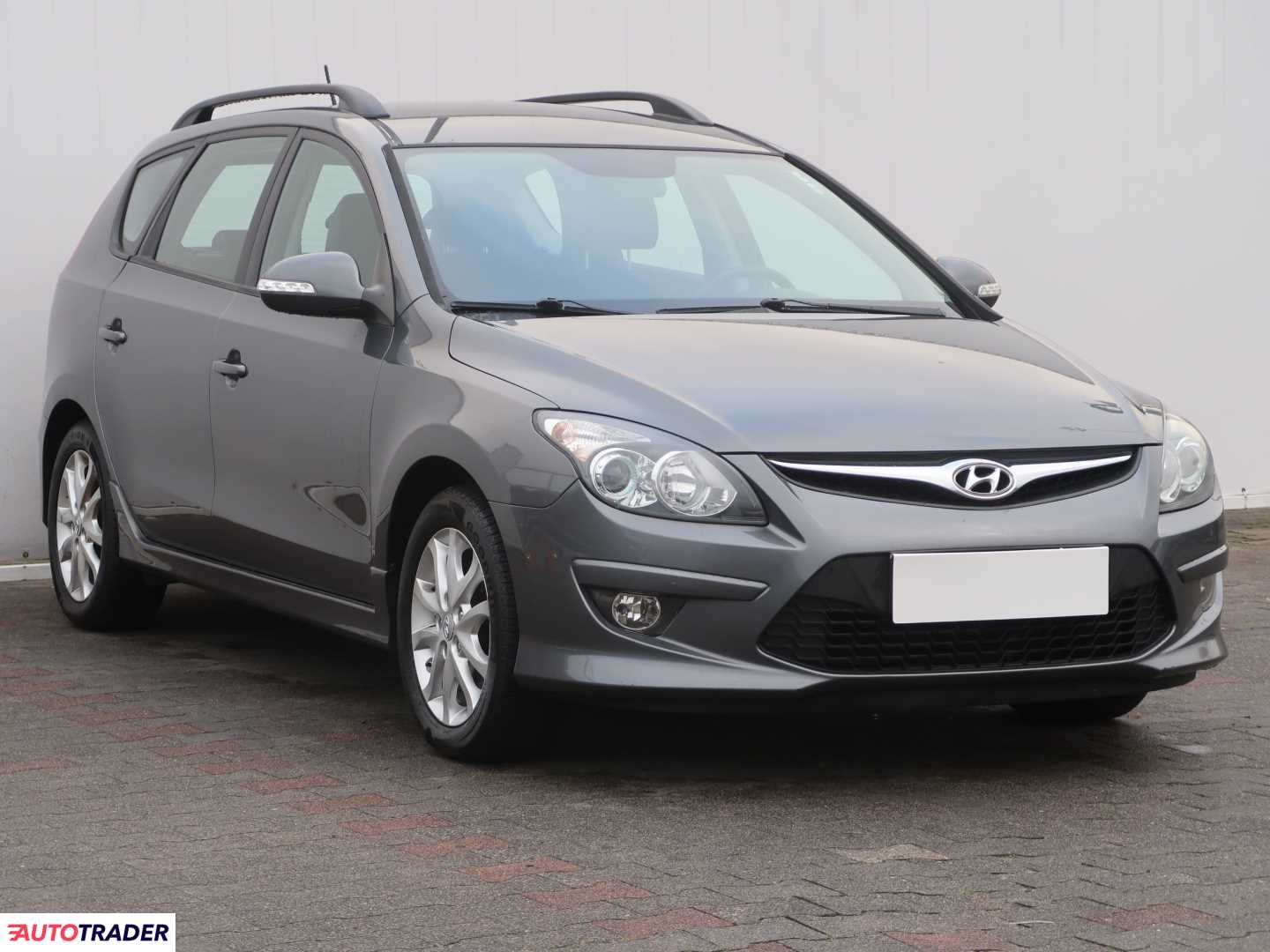 Hyundai i30 2010 1.6 88 KM