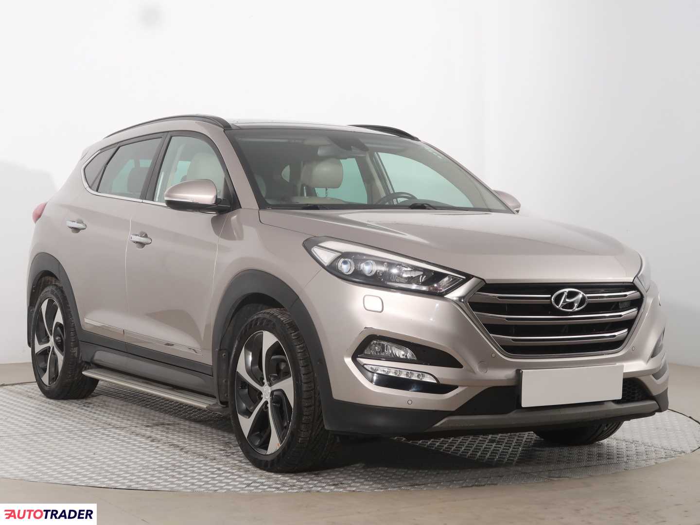 Hyundai Tucson 2.0 182 KM 2016r. (Piaseczno)