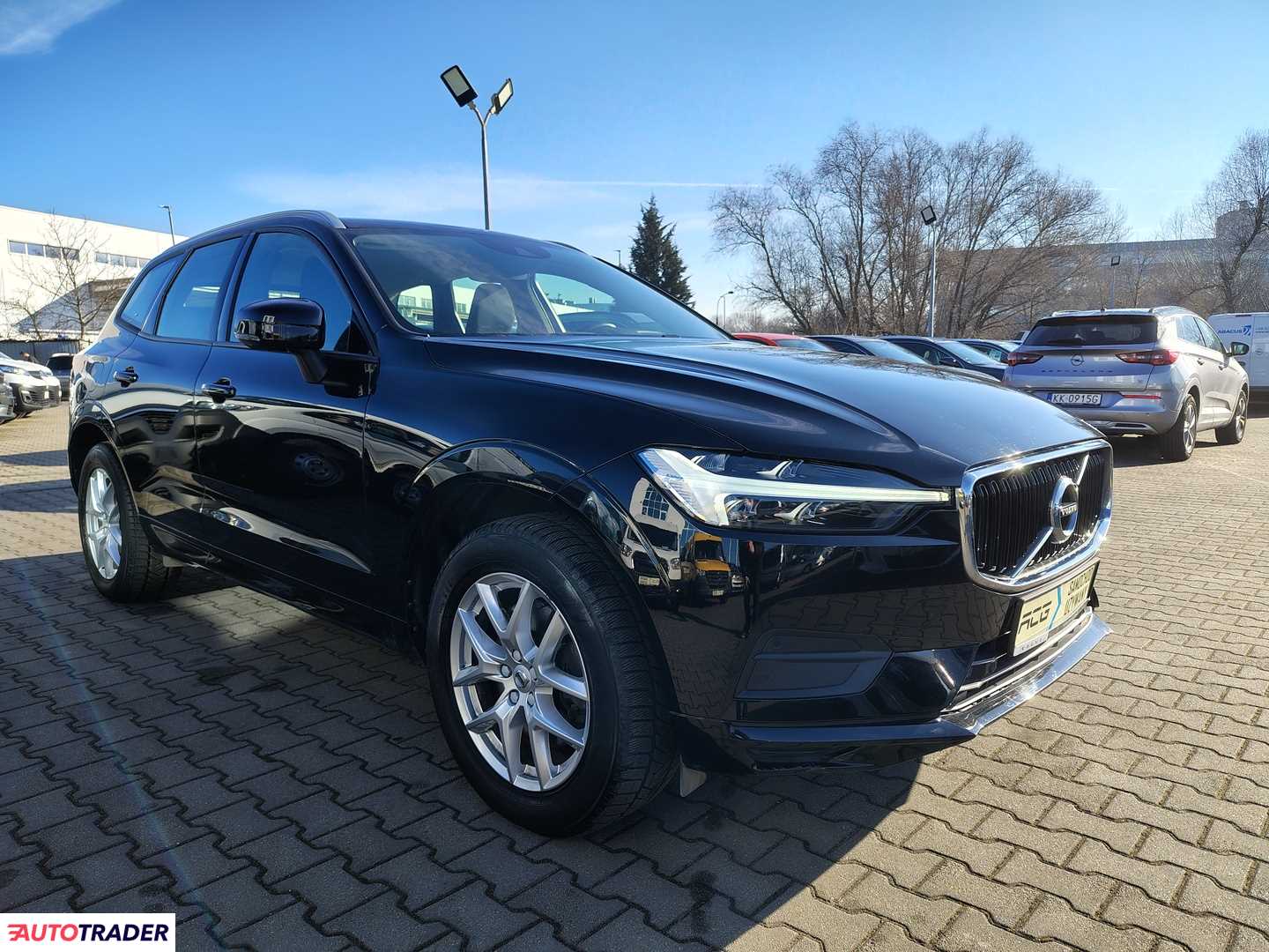Volvo XC60 2021 2.0 250 KM