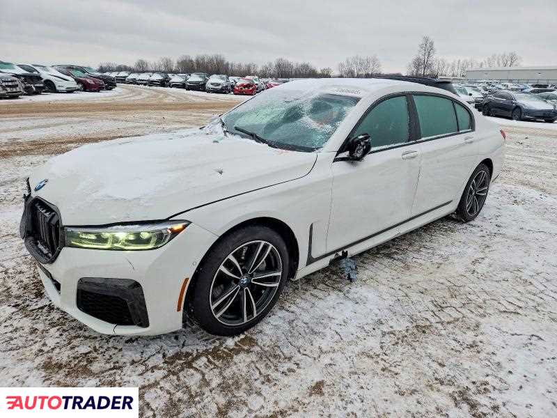 BMW 750 2022 4