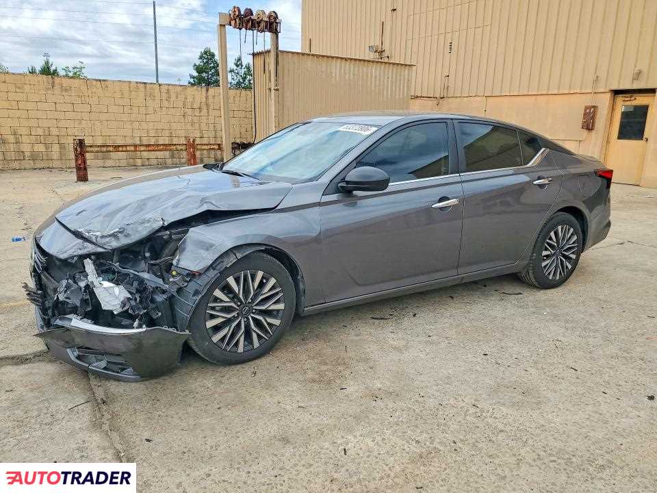 Nissan Altima 2024 2