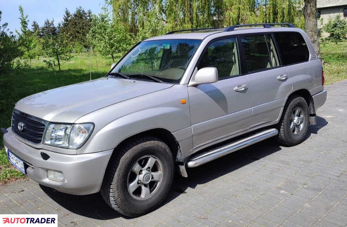 Toyota Land Cruiser 2000 4.2 204 KM