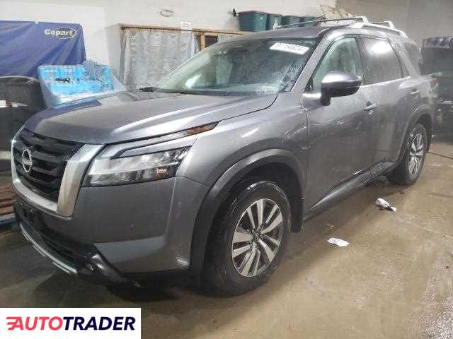 Nissan Pathfinder 2022 3