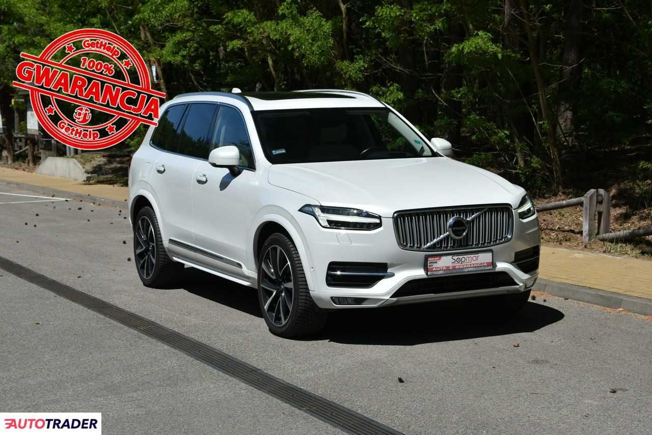 Volvo XC90 2018 2.0 235 KM