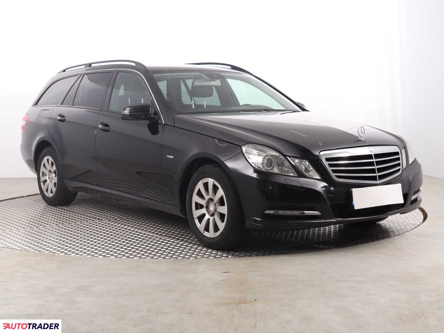 Mercedes E-klasa 2.1 167 KM 2011r. (Piaseczno)