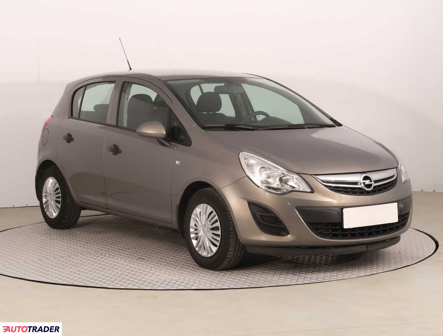 Opel Corsa 1.2 84 KM 2013r. (Piaseczno)