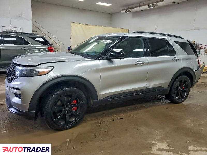 Ford Explorer 2021 3