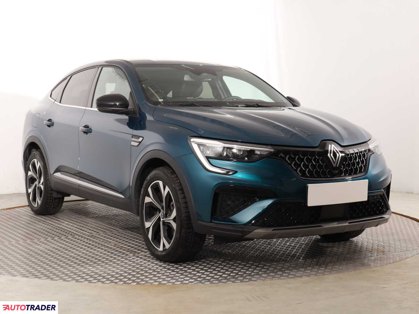 Renault Pozostałe 2024 1.6 140 KM