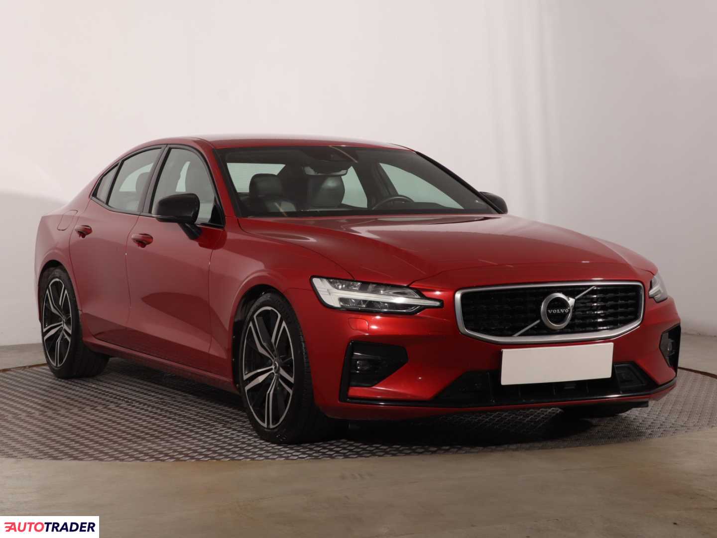 Volvo S60 2019 2.0 187 KM