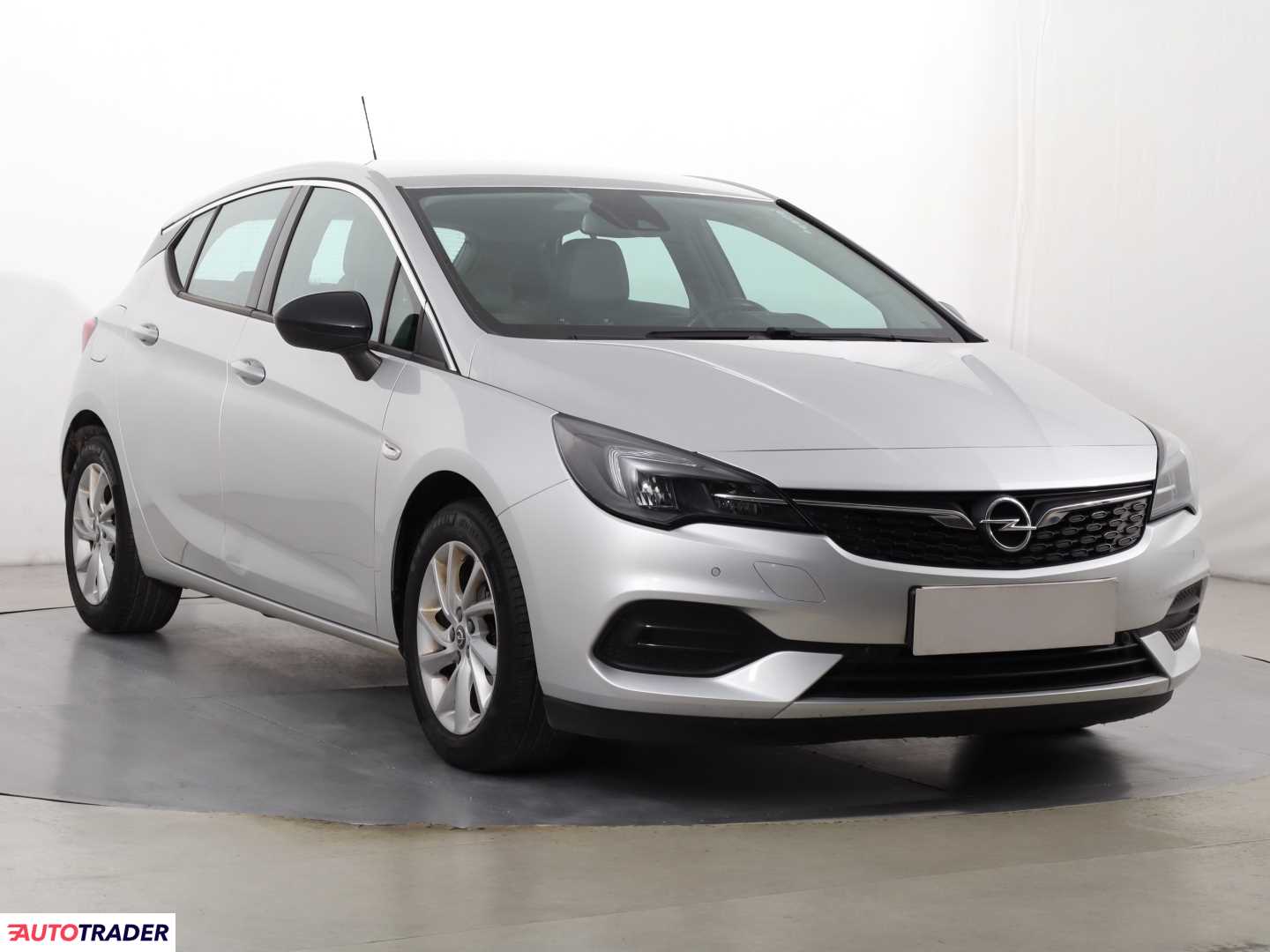 Opel Astra 2021 1.2 143 KM