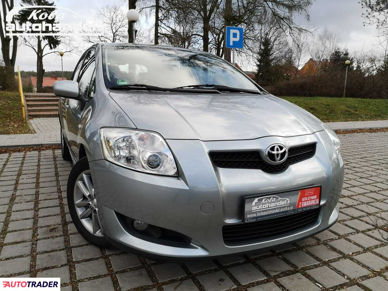 Toyota Auris 2008 1.6 124 KM