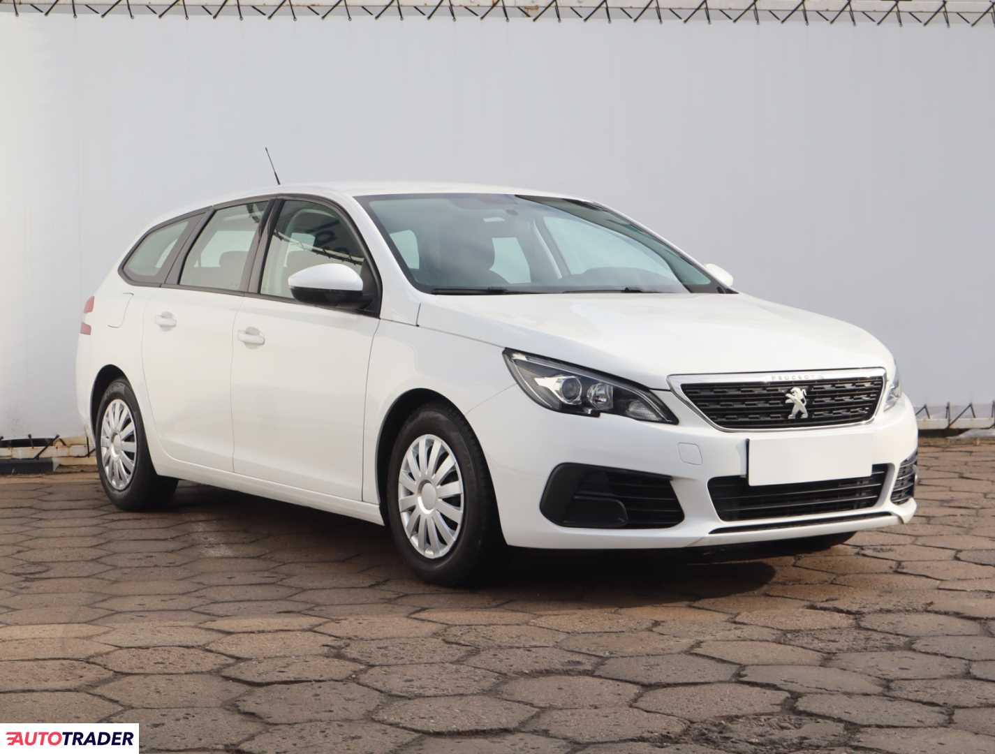 Peugeot 308 2018 1.2 108 KM