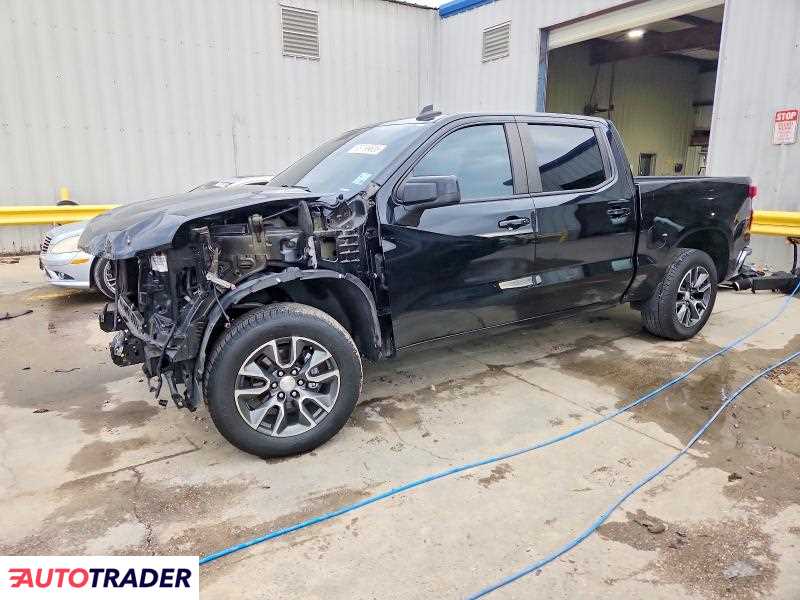 Chevrolet Silverado 2023 2