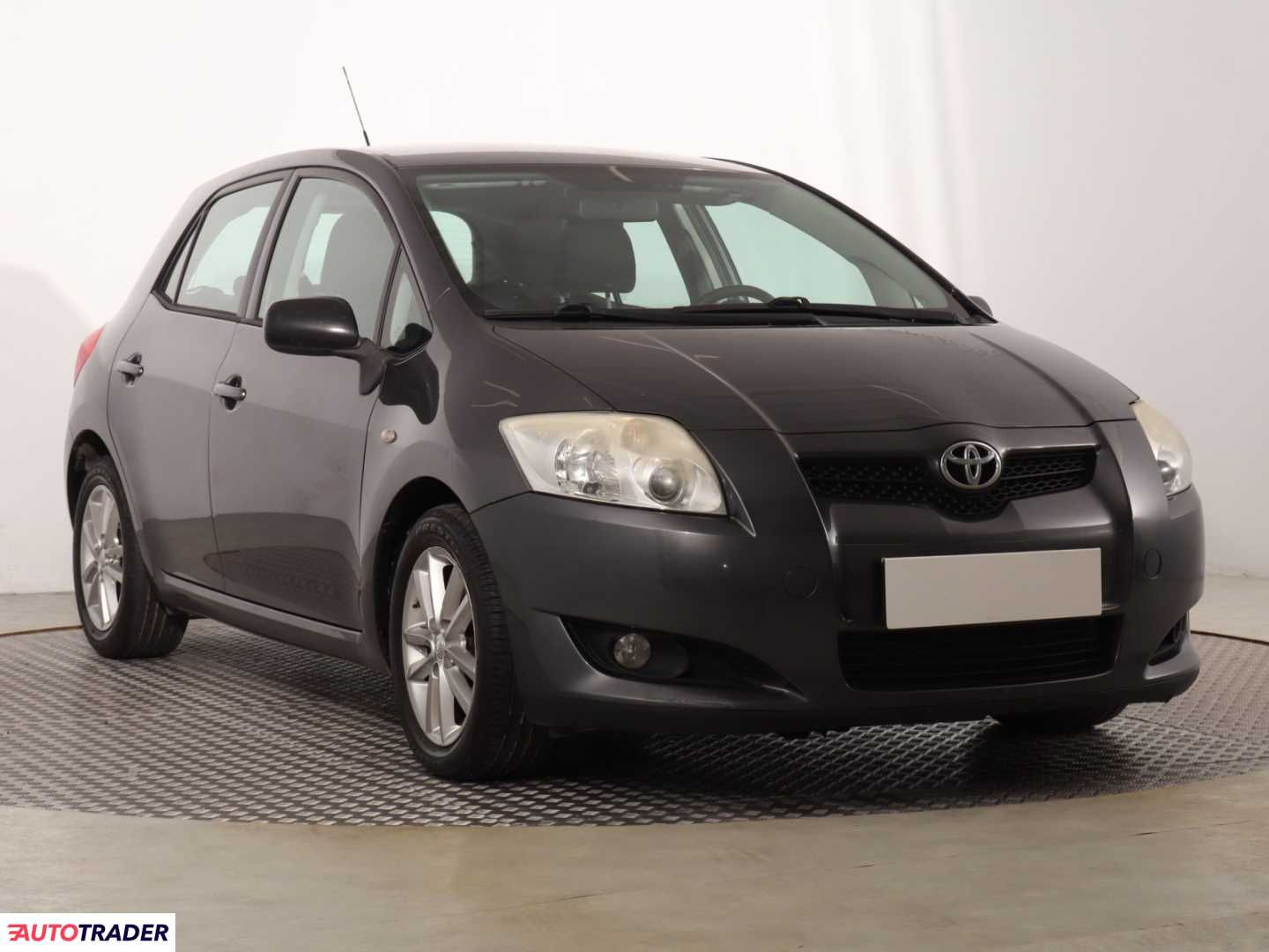 Toyota Auris 2008 2.0 124 KM