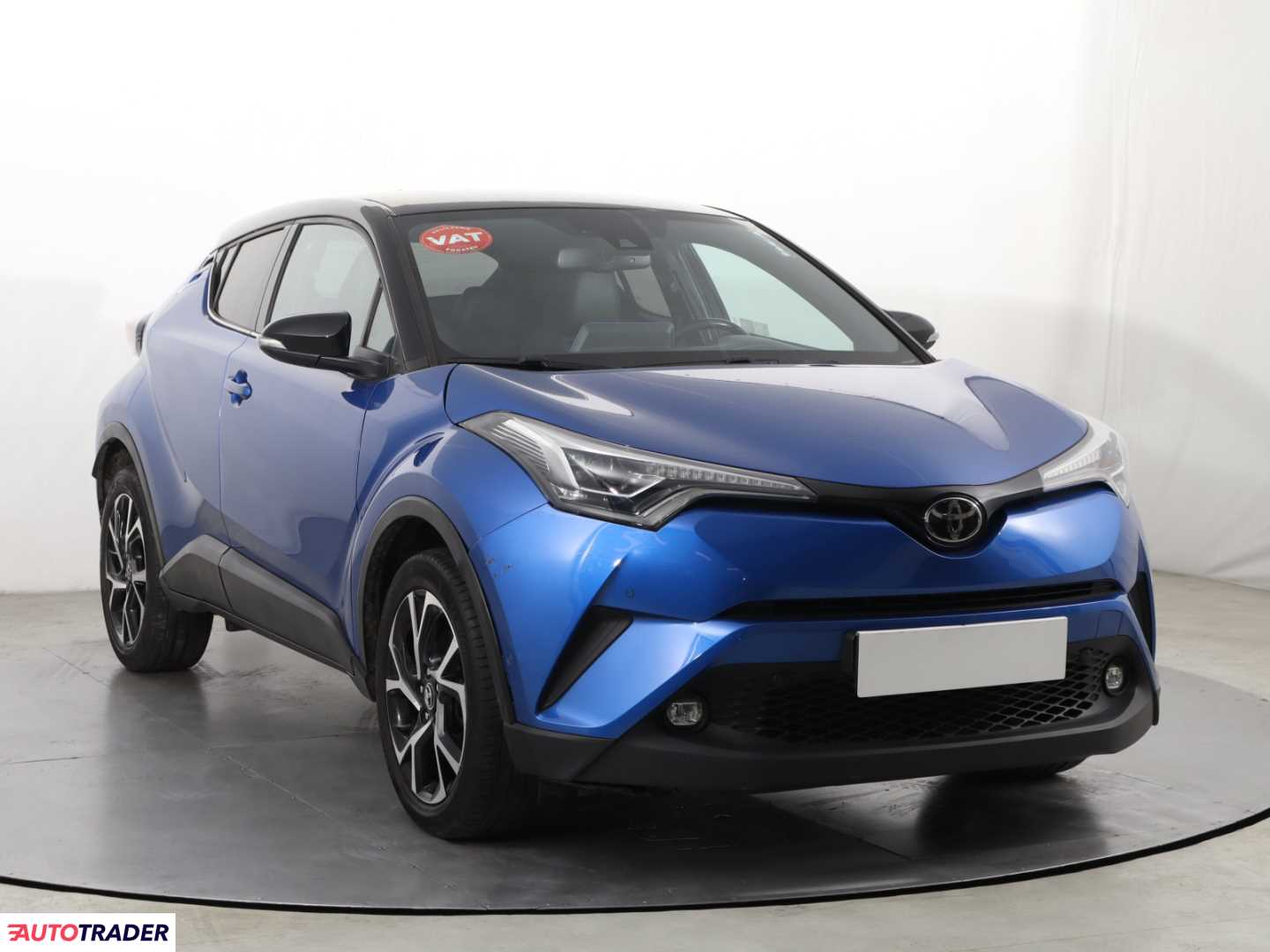 Toyota C-HR 2017 1.2 113 KM