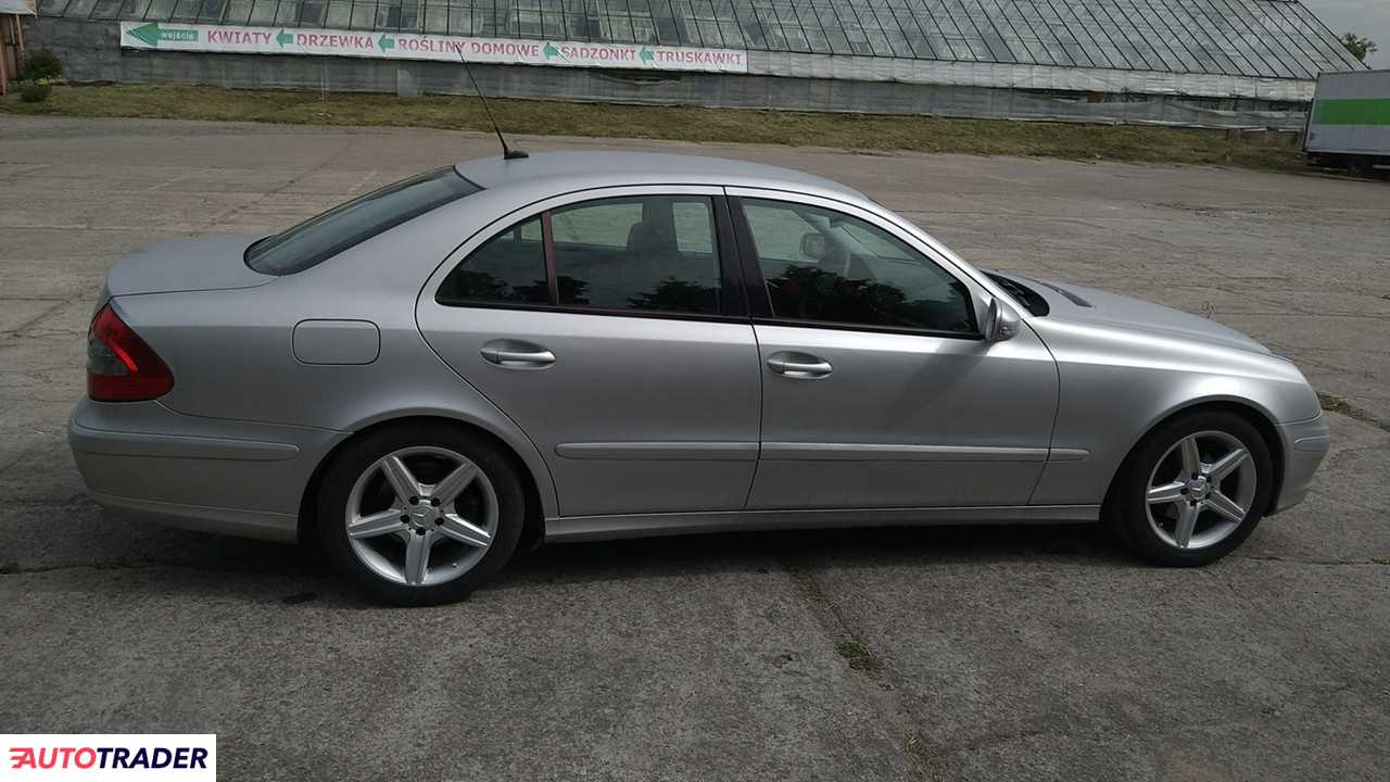 Mercedes E-klasa 2008 1.8 170 KM Mercedes E-klasa 2008 1.8 170 KM