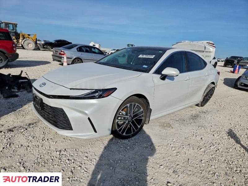Toyota Camry 2025 2