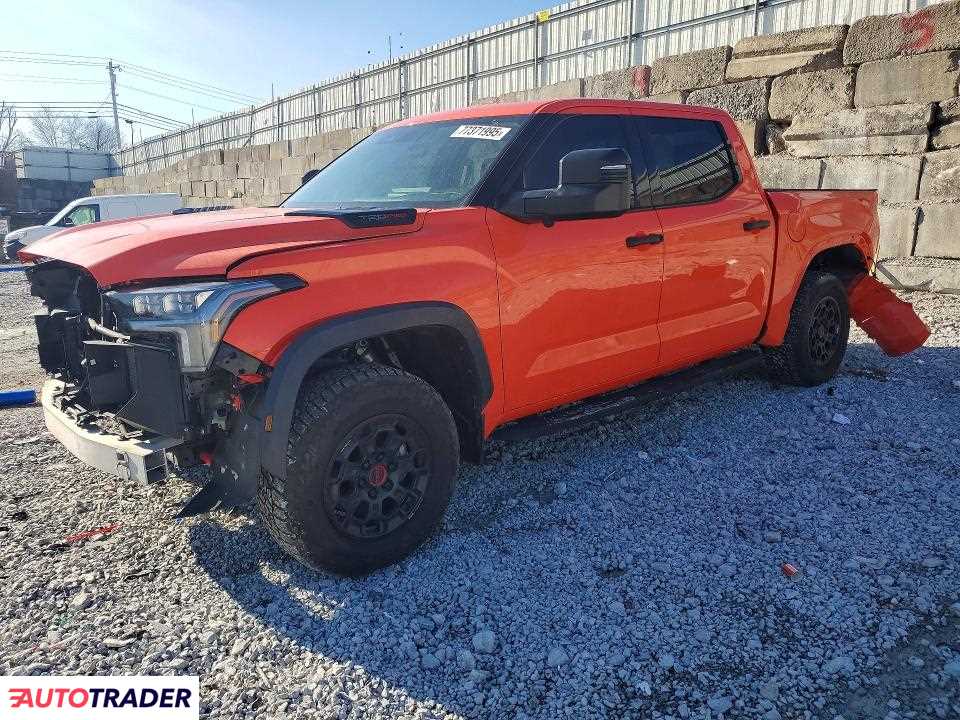 Toyota Tundra 2022 3