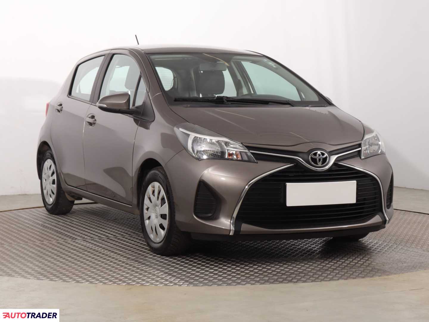 Toyota Yaris 2016 1.0 68 KM