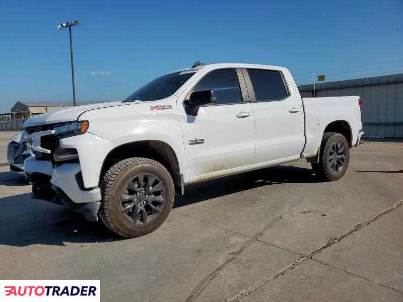 Chevrolet Silverado 2021 3
