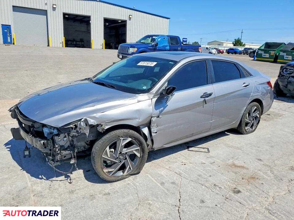 Hyundai Elantra 2025 2