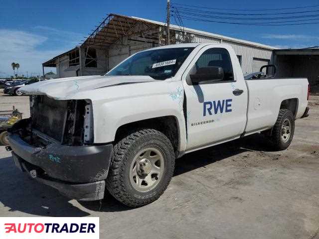 Chevrolet Silverado 2018 4