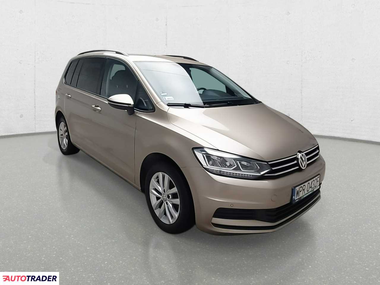 Volkswagen Touran 2.0 diesel 150 KM 2018r. (Komorniki)