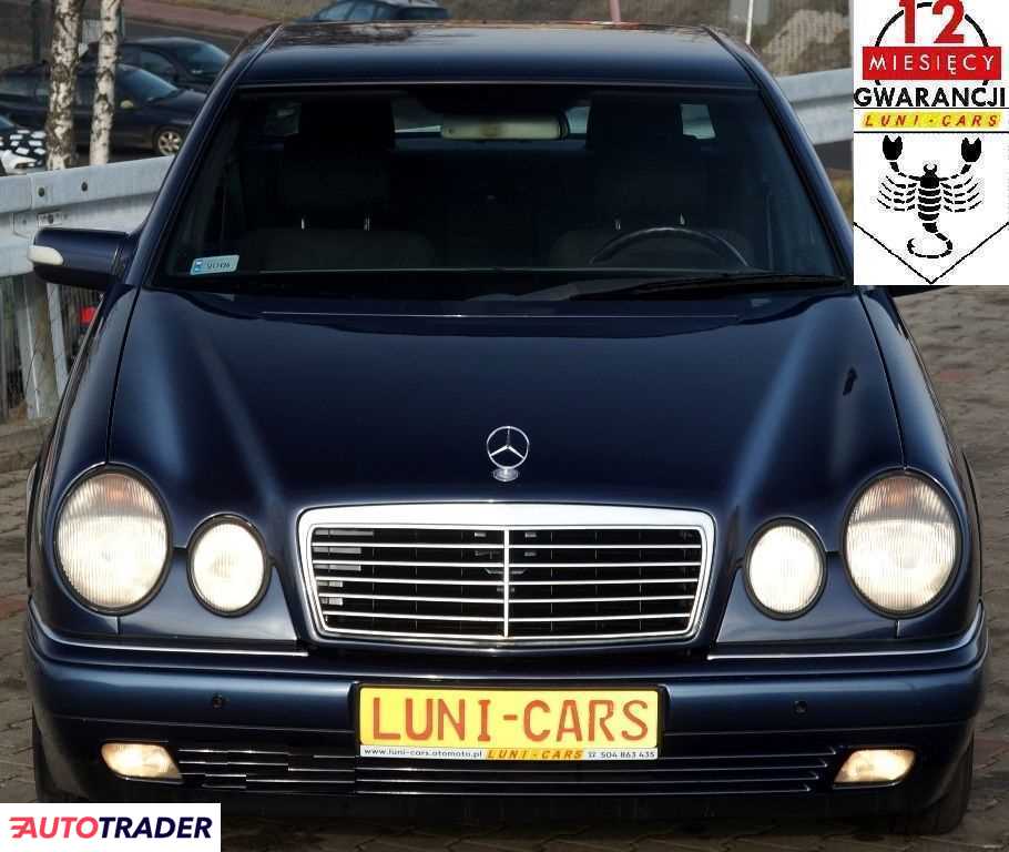 Mercedes E-klasa 1998 2.3 156 KM Mercedes E-klasa 1998 2.3 156 KM