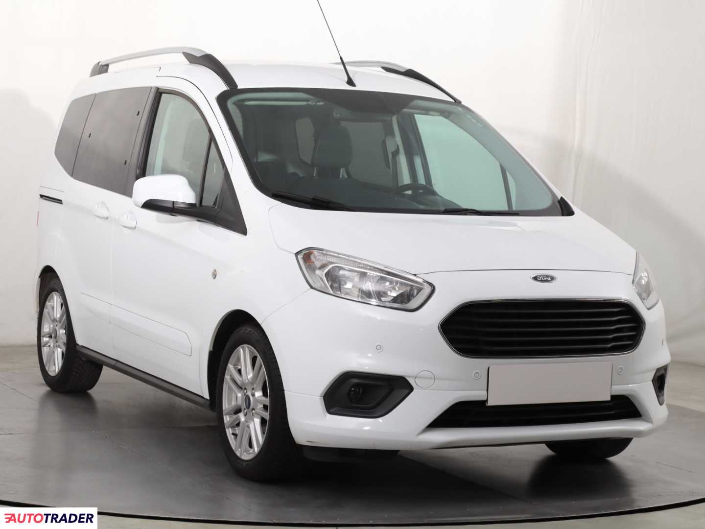Ford Tourneo 2020 1.5