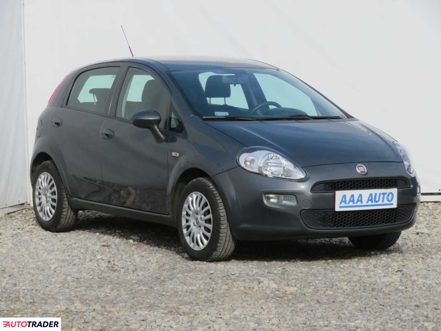 Fiat Punto 2015 1.4 76 KM Fiat Punto 2015 1.4 76 KM