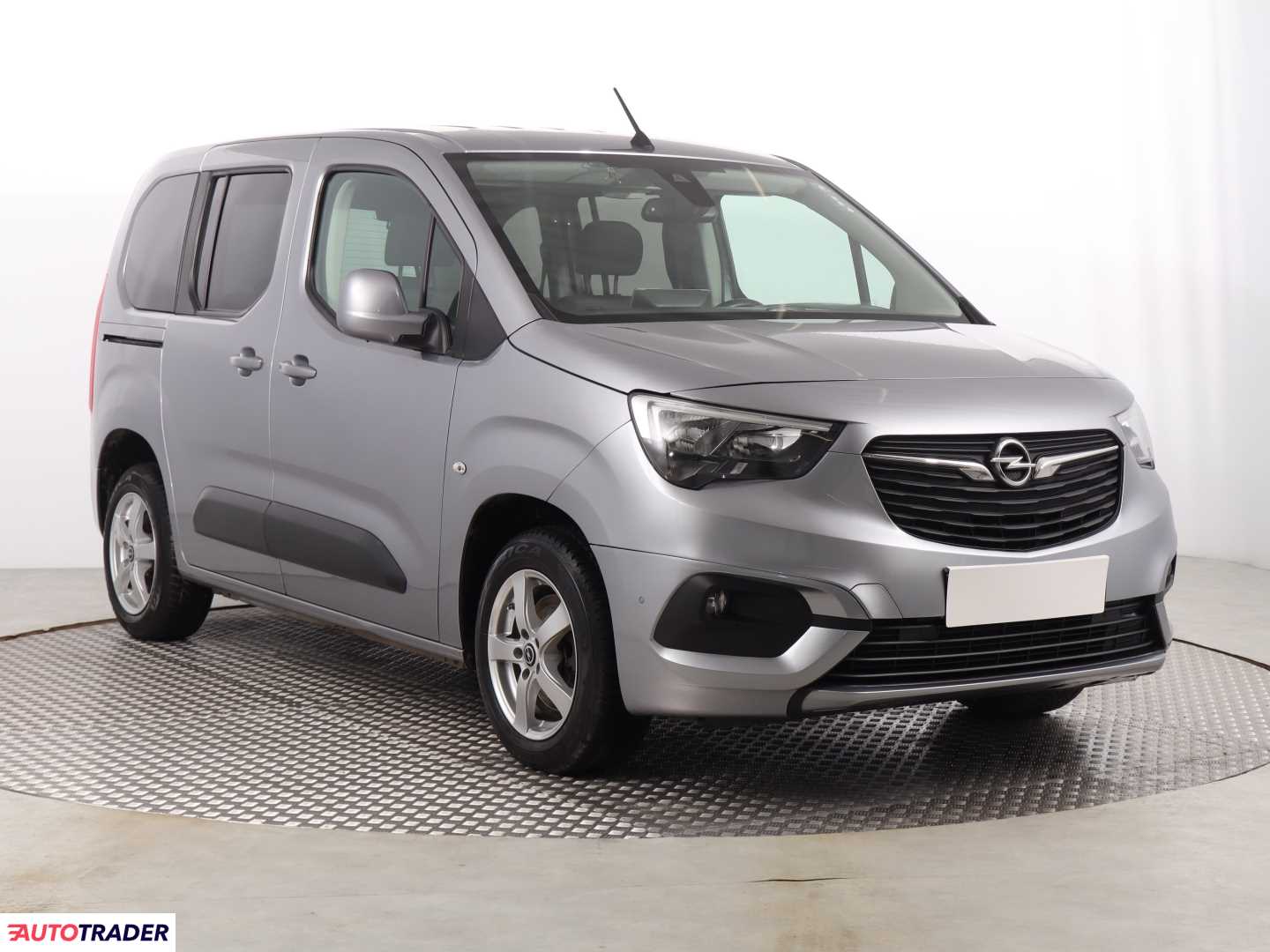 Opel Combo 1.5 128 KM 2021r. (Piaseczno)