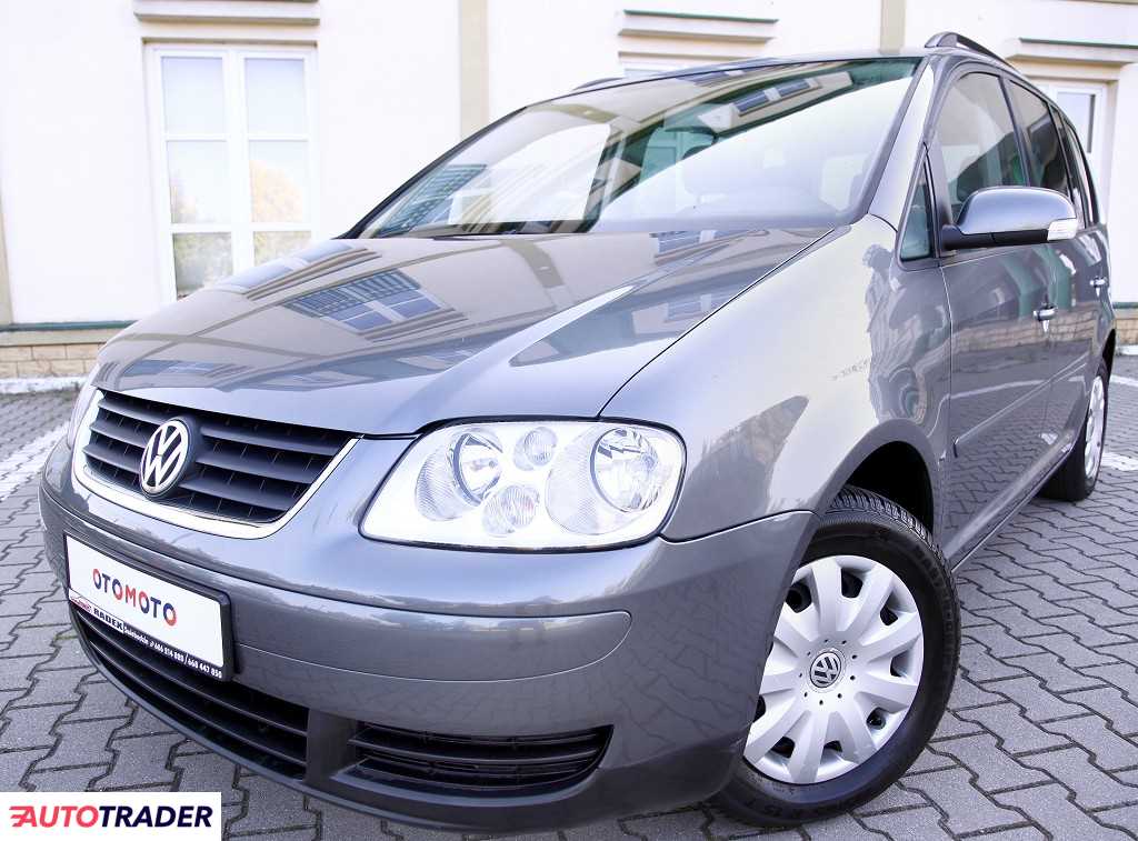 Volkswagen Touran 2004 1.6 115 KM Volkswagen Touran 2004 1.6 115 KM