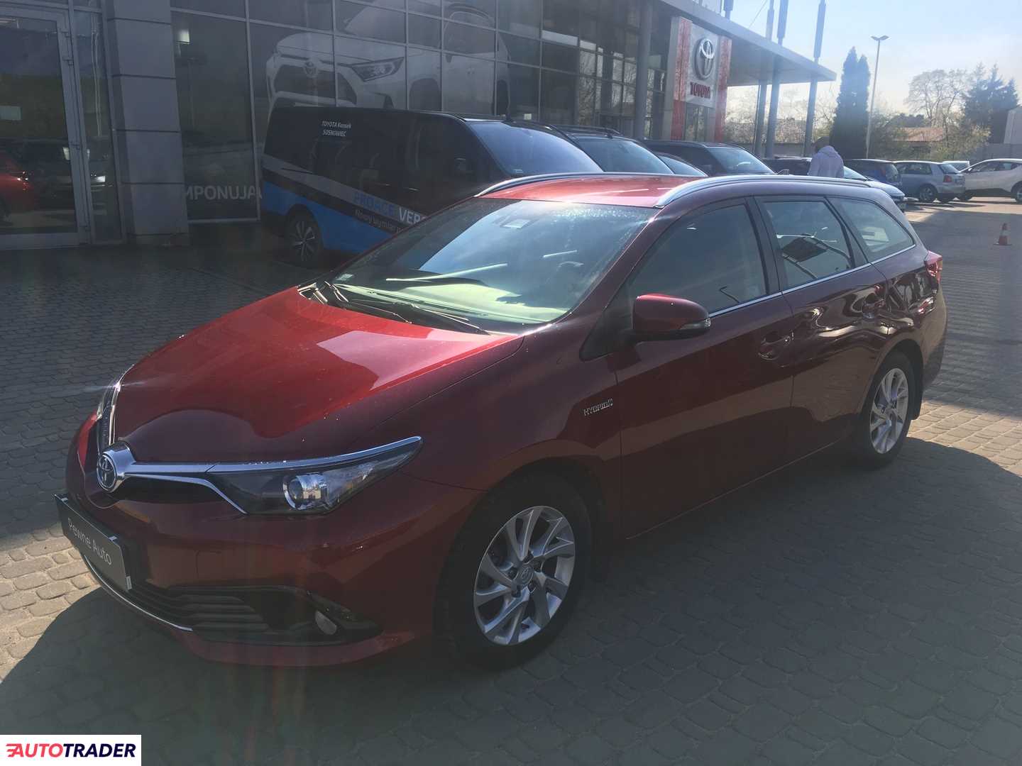 Toyota Auris 2018 1.8 135 KM Toyota Auris 2018 1.8 135 KM