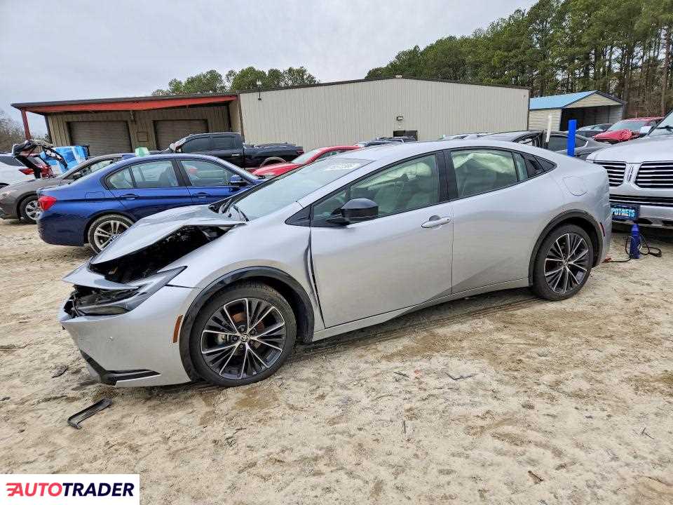 Toyota Prius 2024 2
