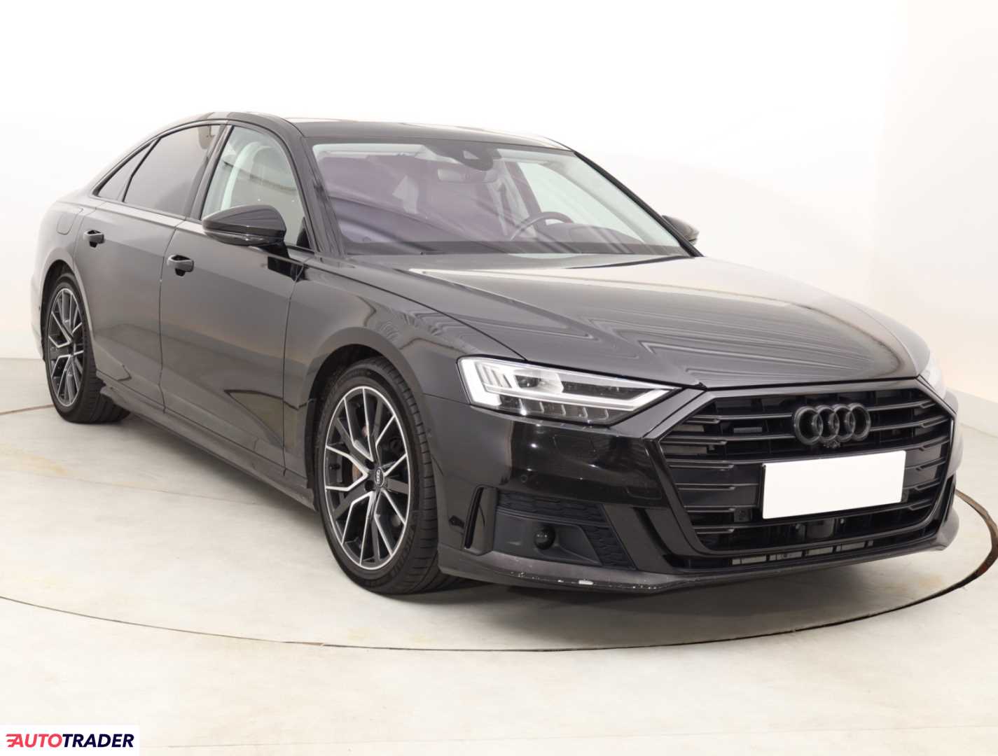 Audi A8 2019 3.0 335 KM