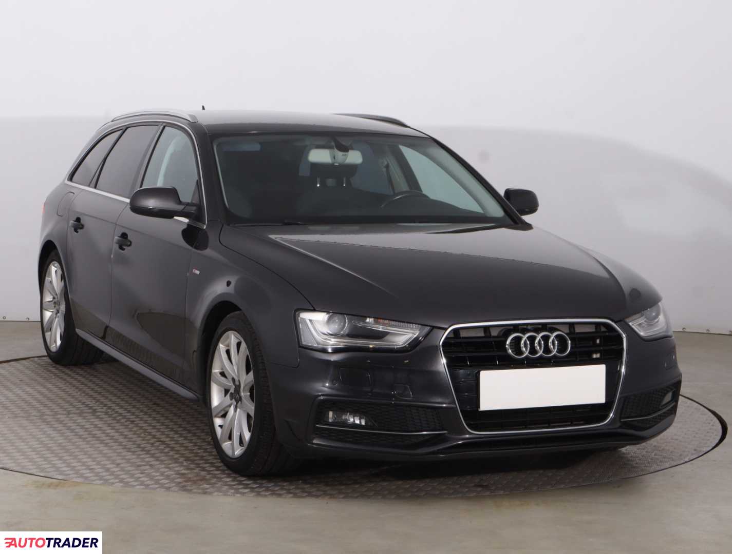 Audi A4 2015 1.8 167 KM