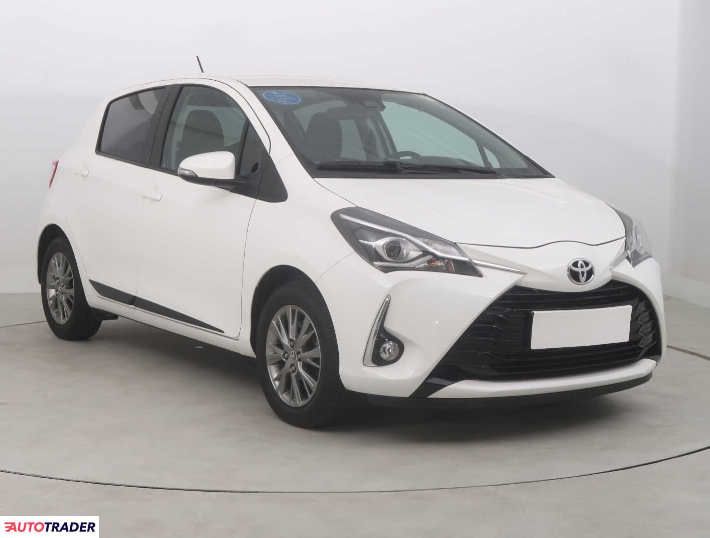 Toyota Yaris 2017 1.5 109 KM Toyota Yaris 2017 1.5 109 KM