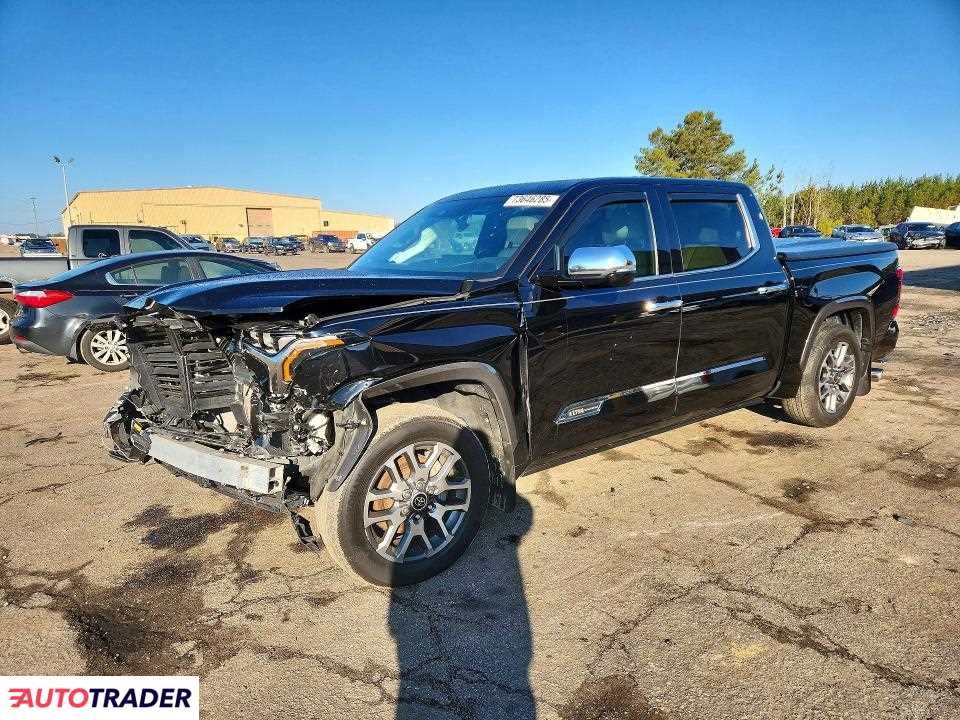 Toyota Tundra 2022 3