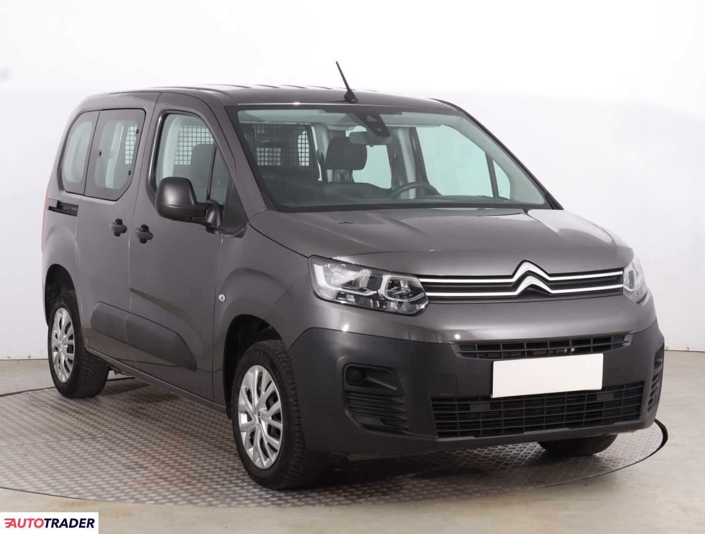Citroen Berlingo 2023 1.2 108 KM