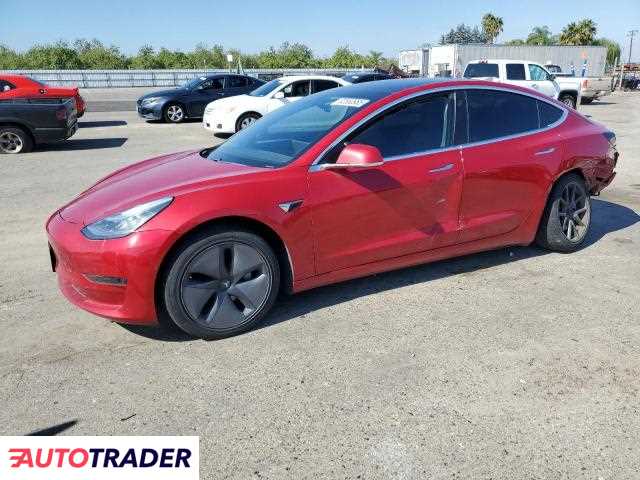 Tesla Model 3 2020