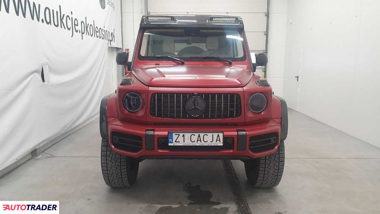 Mercedes G-klasa 2023 4.0 585 KM