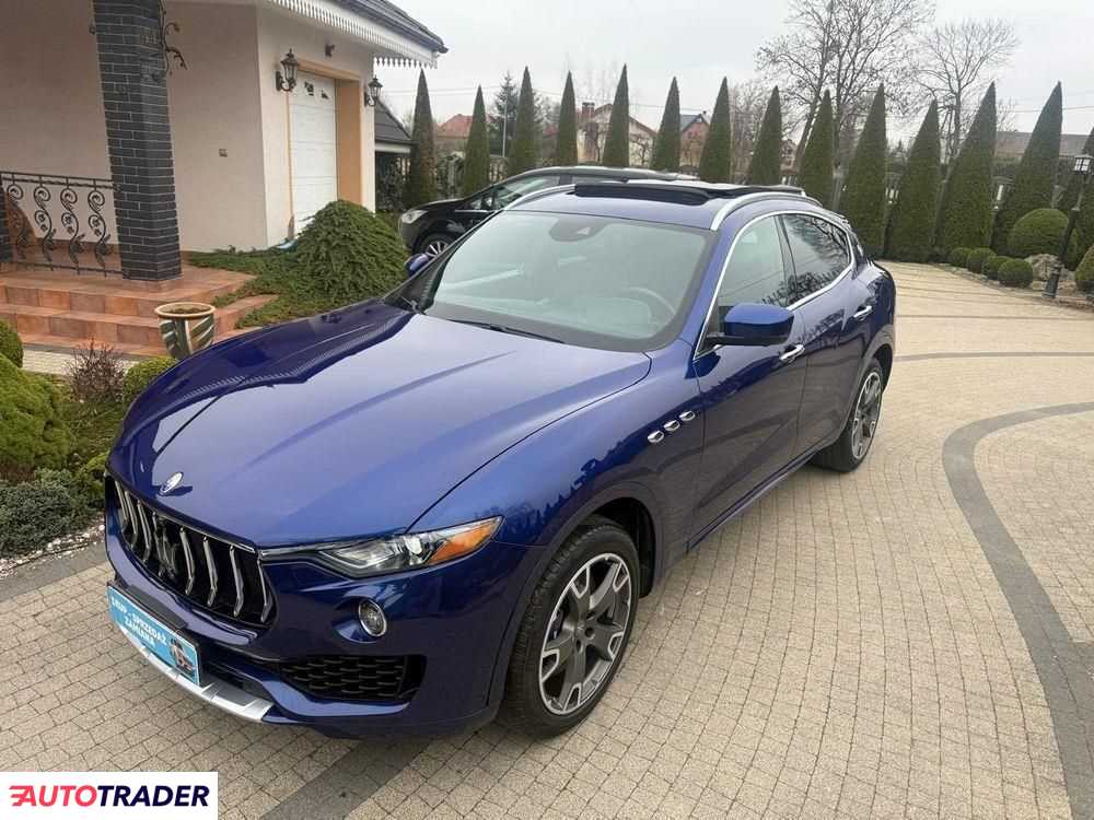 Maserati Pozostałe 2018 3.0 430 KM