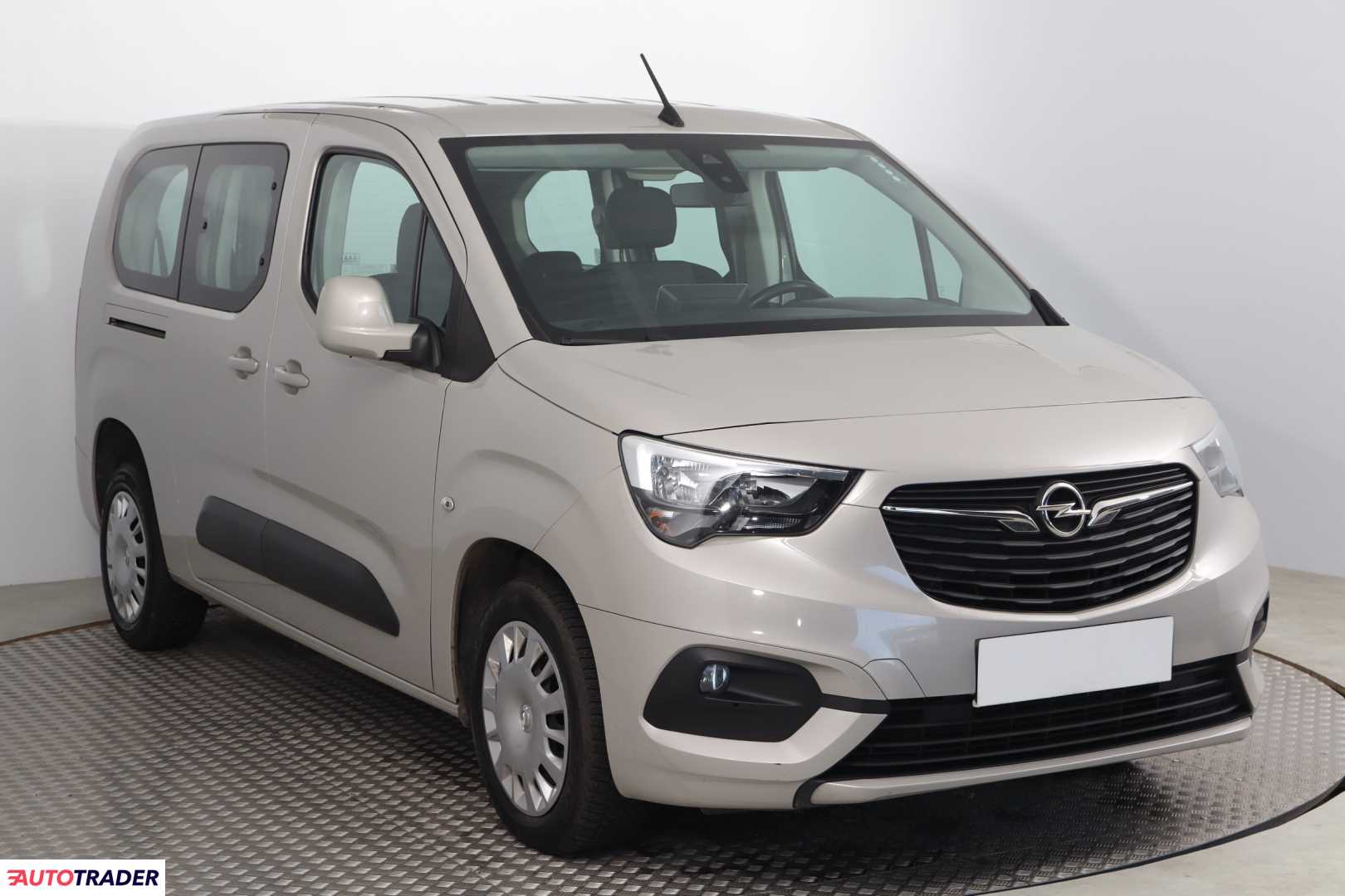 Opel Combo 2020 1.5 100 KM