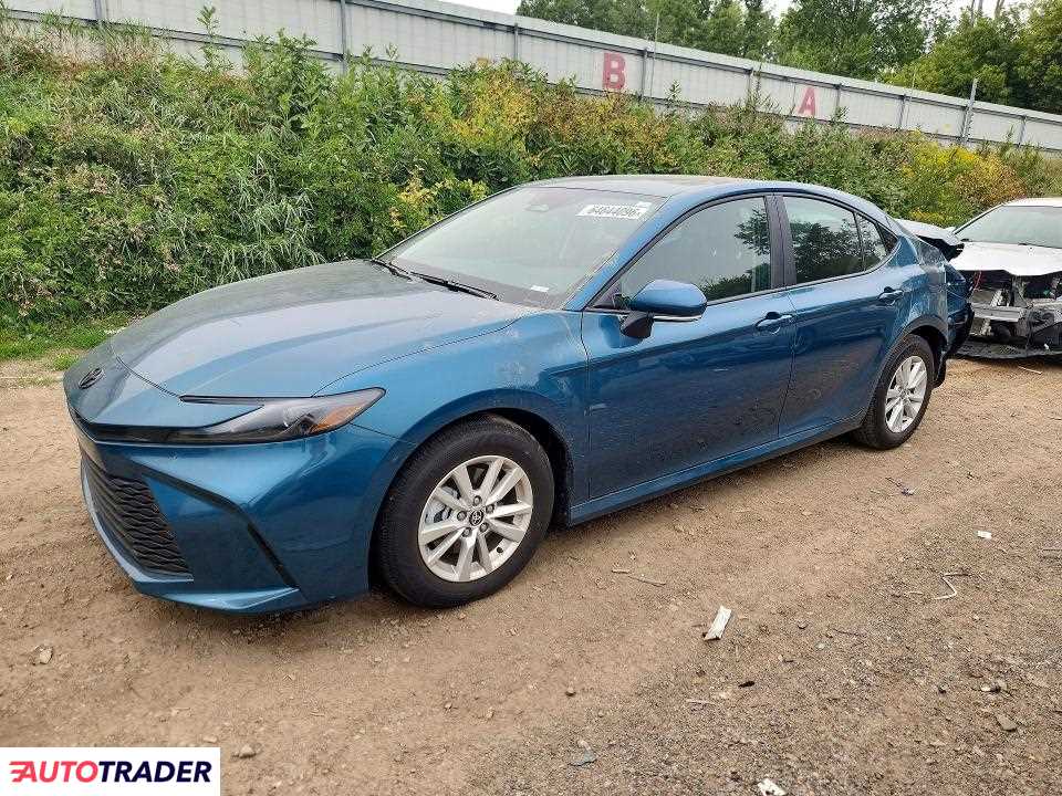 Toyota Camry 2025 2